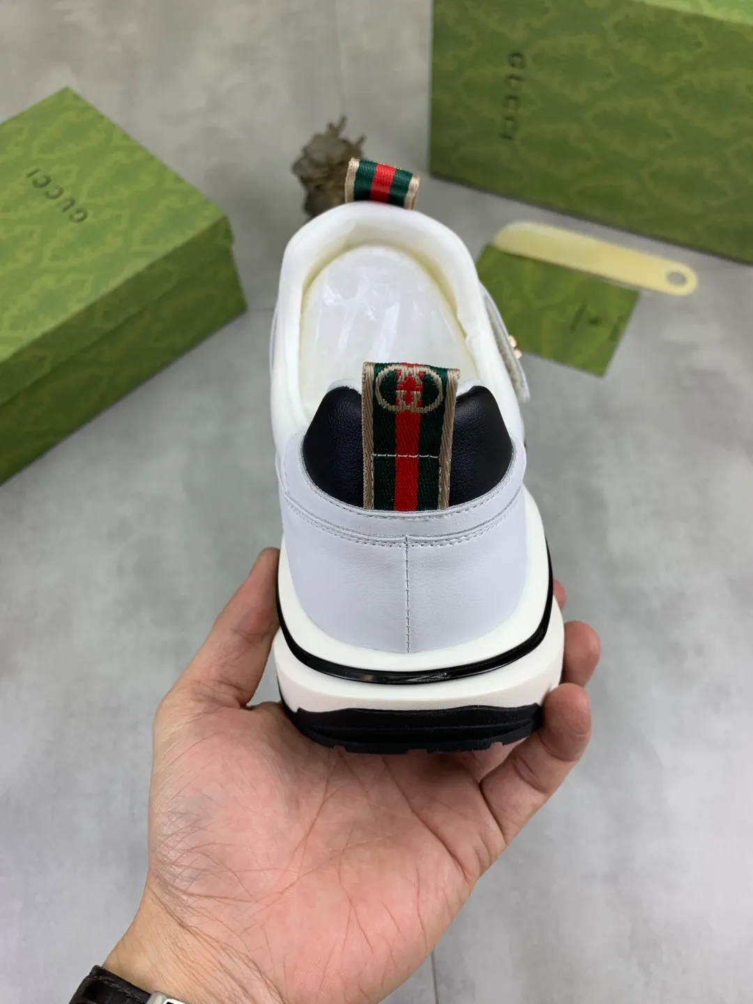 Men's Men's Shoes P440 💰[New Style] 🆘 The latest model from Gucci's official website🎁Classic casual and fashionable men's shoes👟Hot style💥The style is simple and elegant, exclusive for trendy men. Unique official website latest brand elements👑Gucci original decoration, fashionable and generous, the fabric is made of original soft calfskin➕Comfortable soft sheepskin lining ✅The official website specifies wear-resistant foam outsole_full of elasticity, classic model taken in real life🎬Color: 3️⃣colors available😍Number: 38-44
